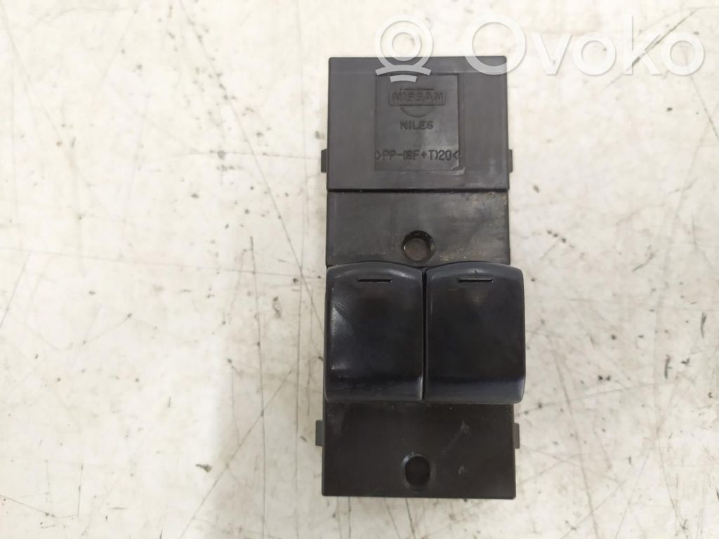 Nissan Micra Electric window control switch 