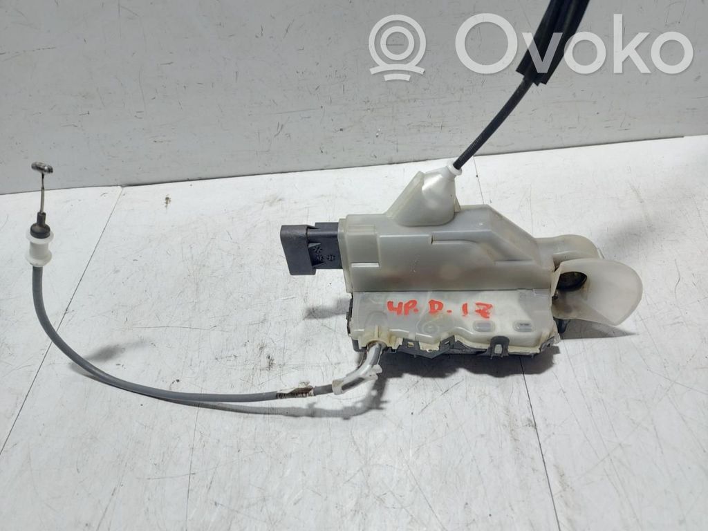 Cerradura de puerta delantera