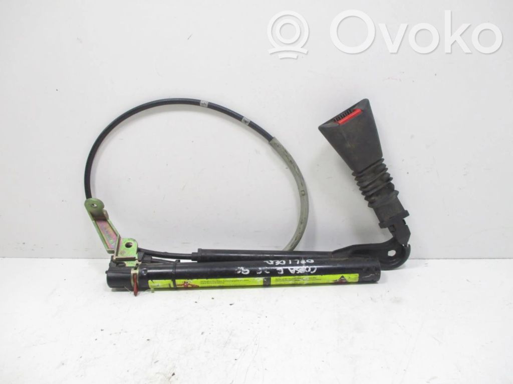 Opel Corsa B Etuistuimen turvavyö 