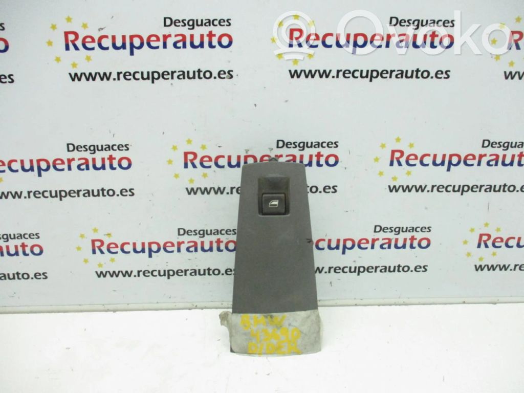 Interrupteur commade lève-vitre   8379597
