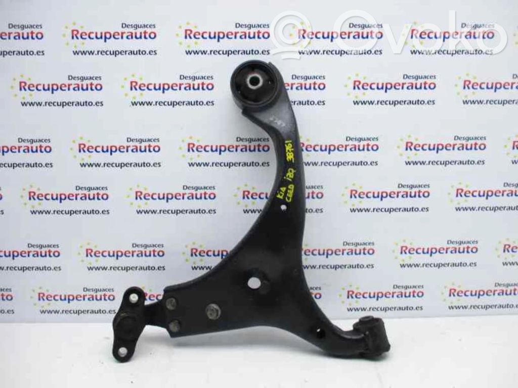 Querlenker Achsschenkel vorne   545002H000