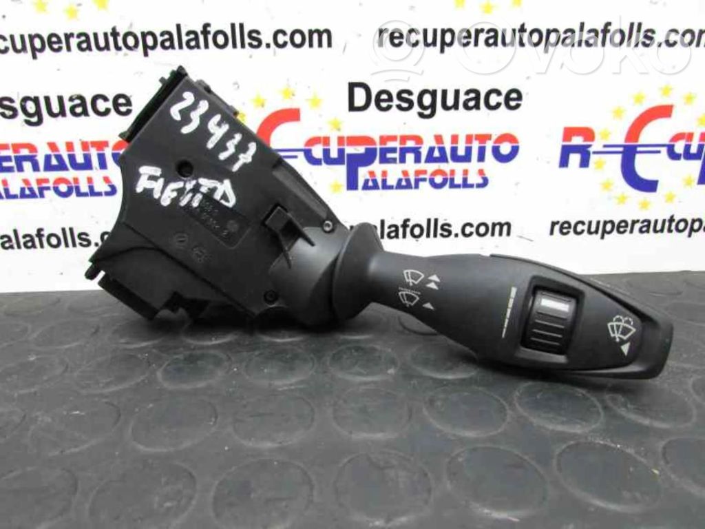 Interruptor del limpiaparabrisas   8A6T17A553AC