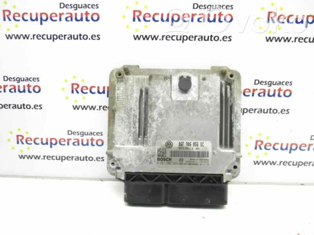 Volkswagen PASSAT Unité de commande, module ECU de moteur 