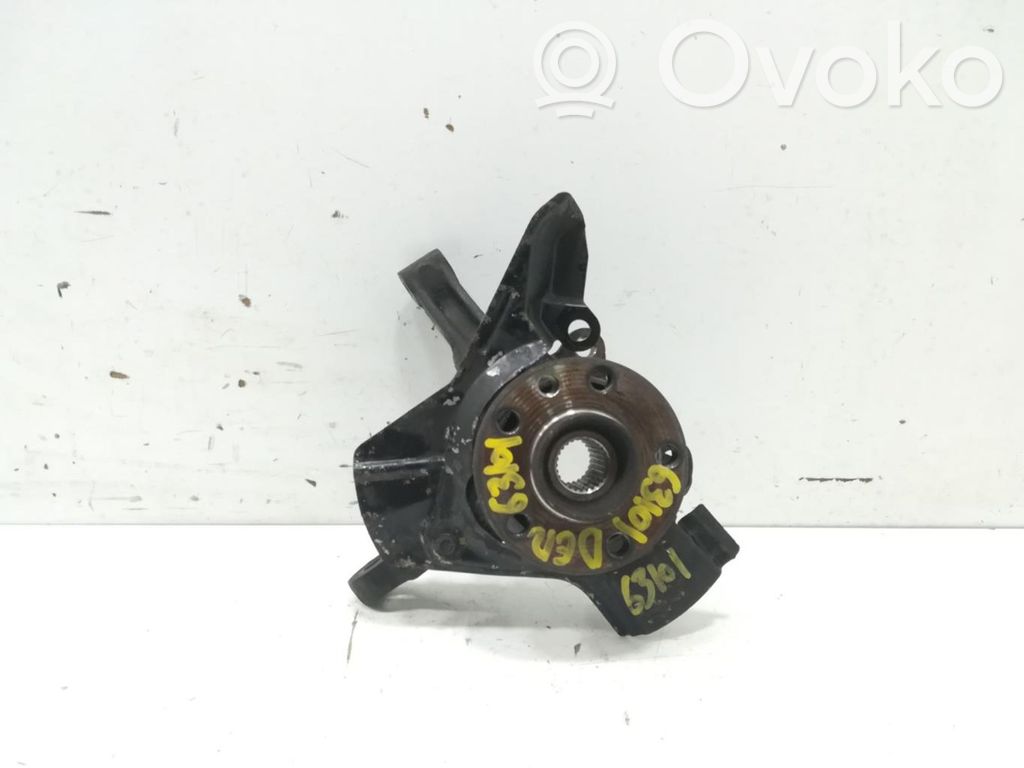 Front wheel hub spindle knuckle