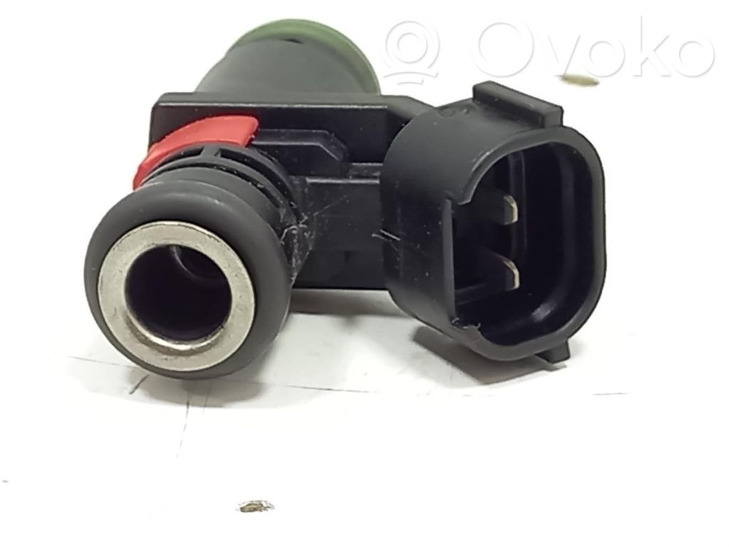 Inyector de combustible   03E906031C