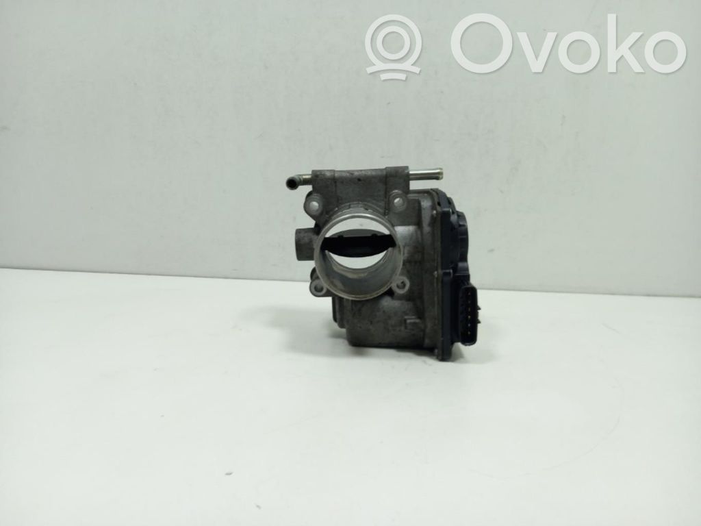 Throttle valve   RF7J136B0C