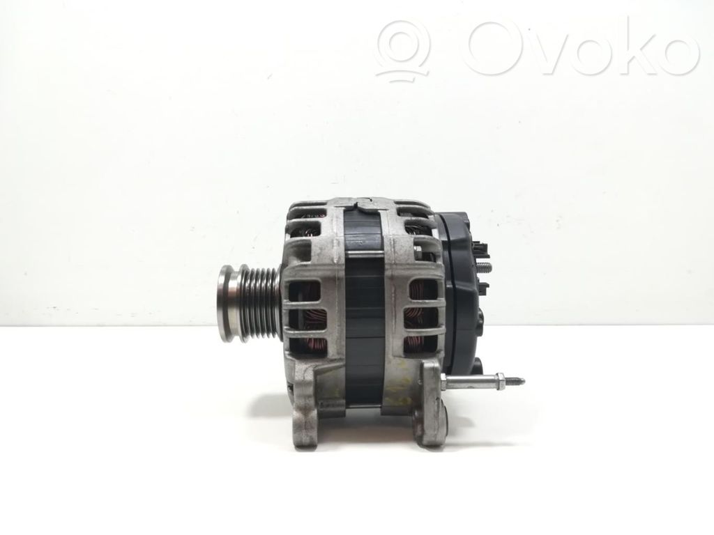 Alternador   04E903023J