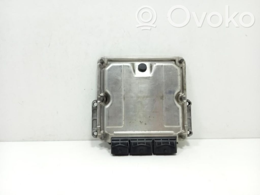 Engine control unit/module ECU   8200218613
