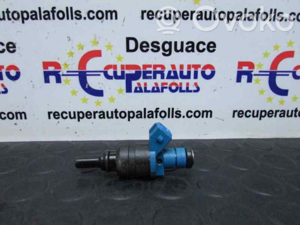 Inyector de combustible   058133551F