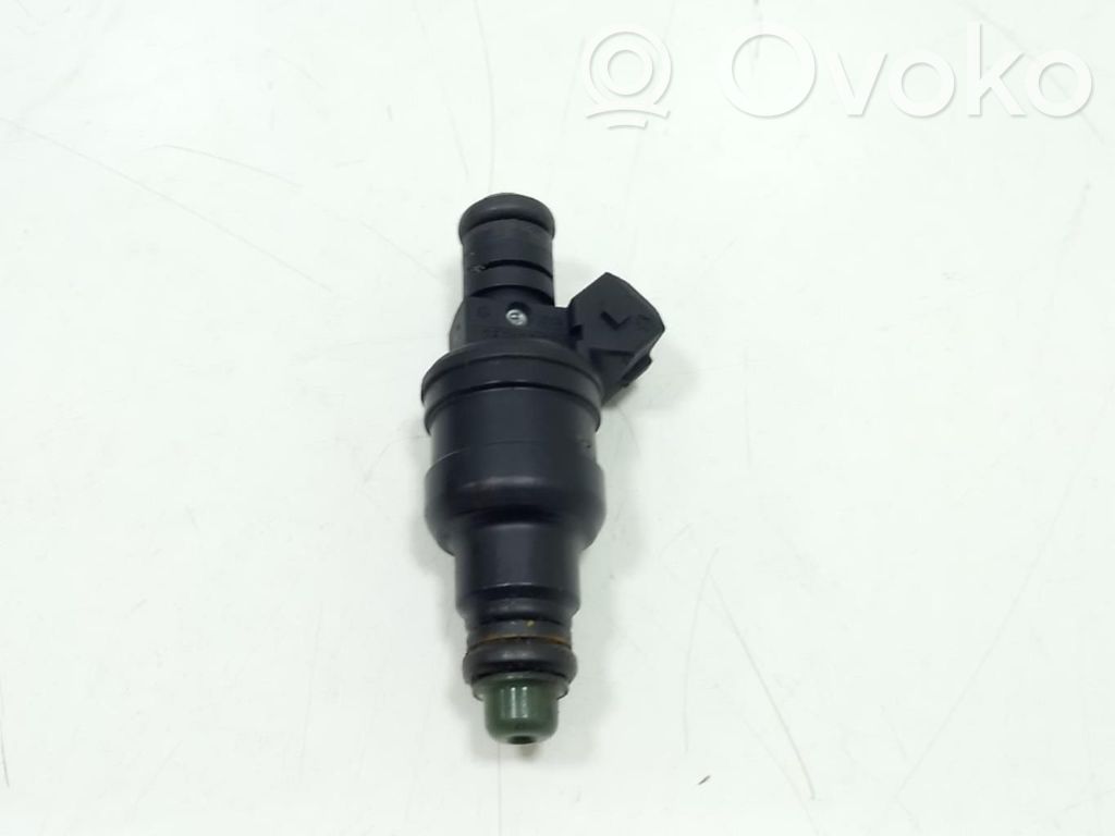 Inyector de combustible   058133551