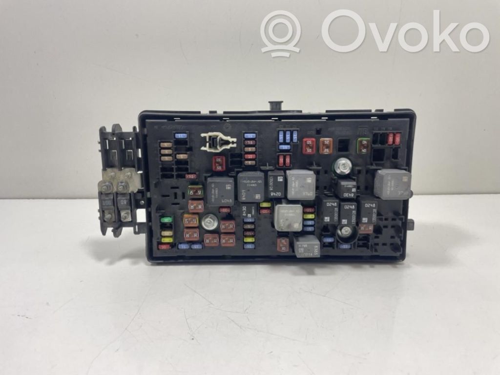 Module de fusibles   13255300