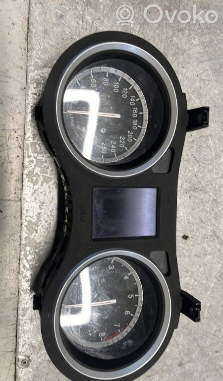 Speedometer (instrument cluster)