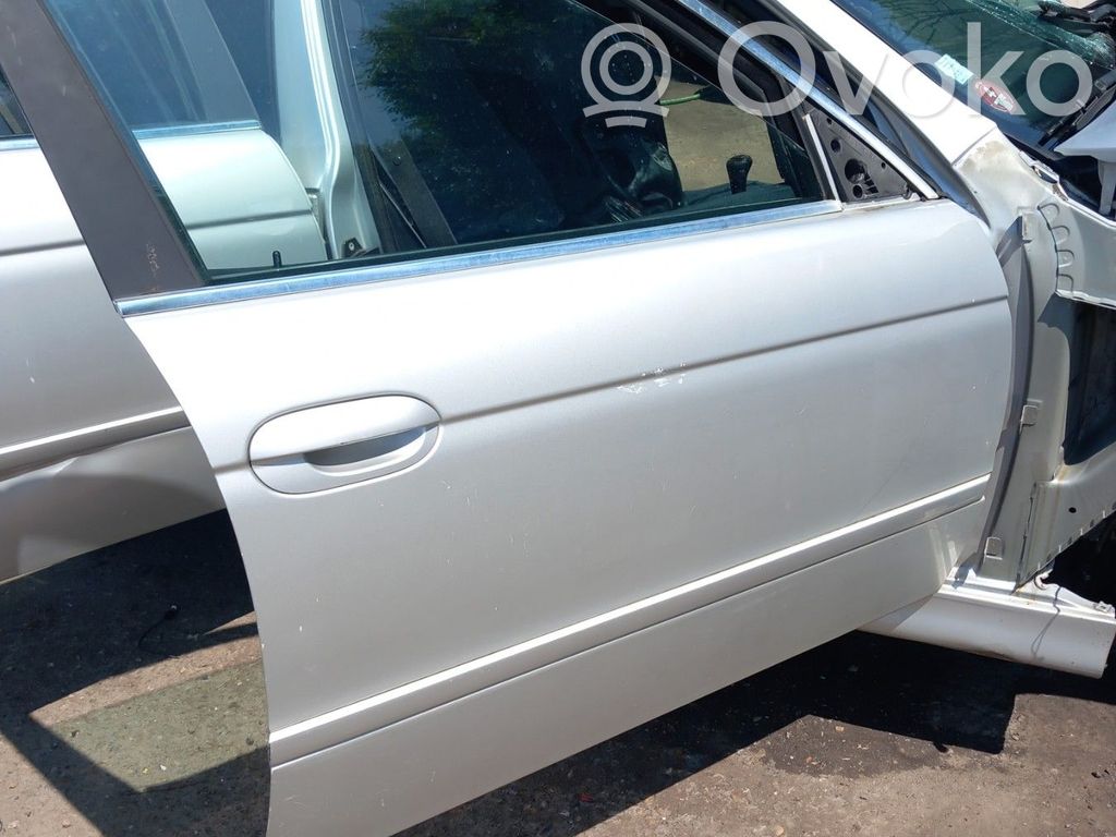 BMW 5 E39 Durvis 
