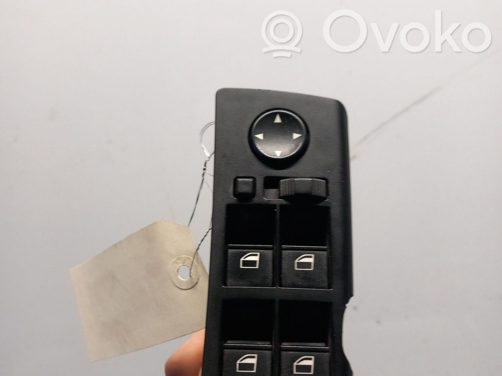 Interruptor del elevalunas eléctrico   61316962506