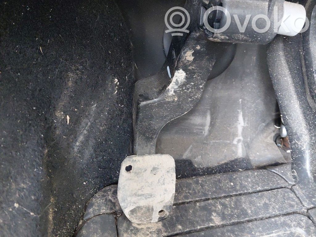 Citroen C3 Kytkinpoljin 