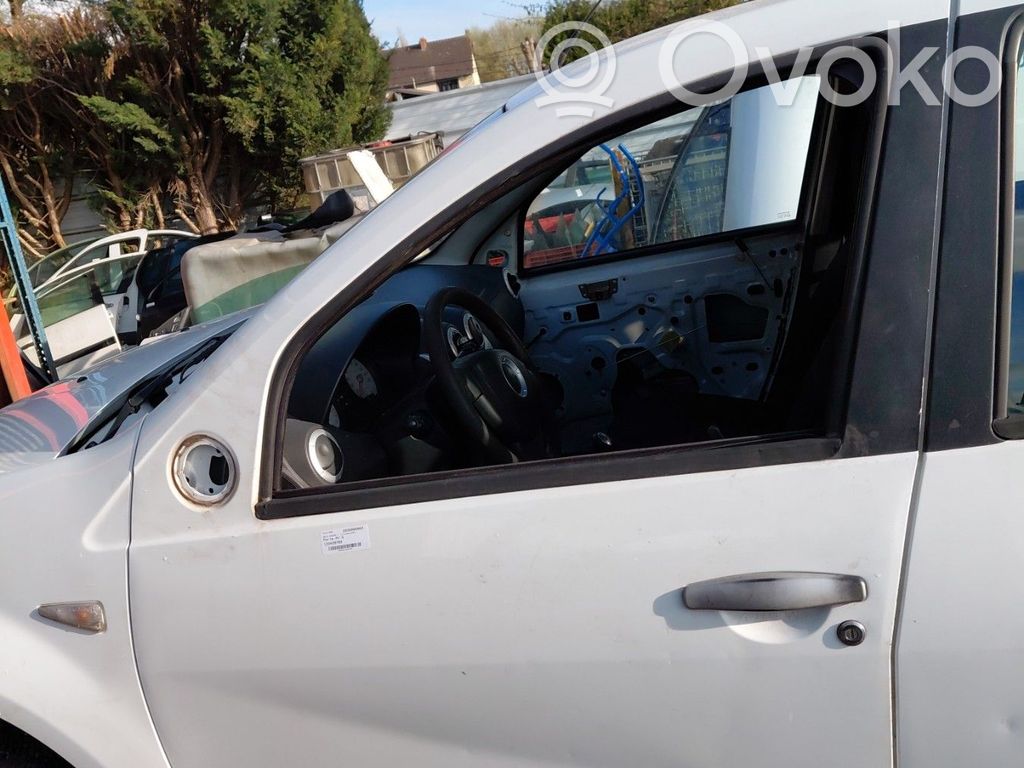 Dacia Sandero Drzwi przednie 