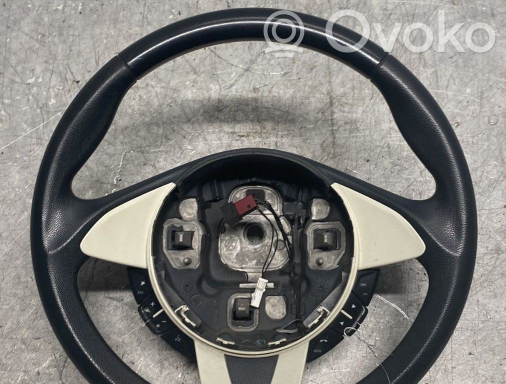 Steering wheel   1567626