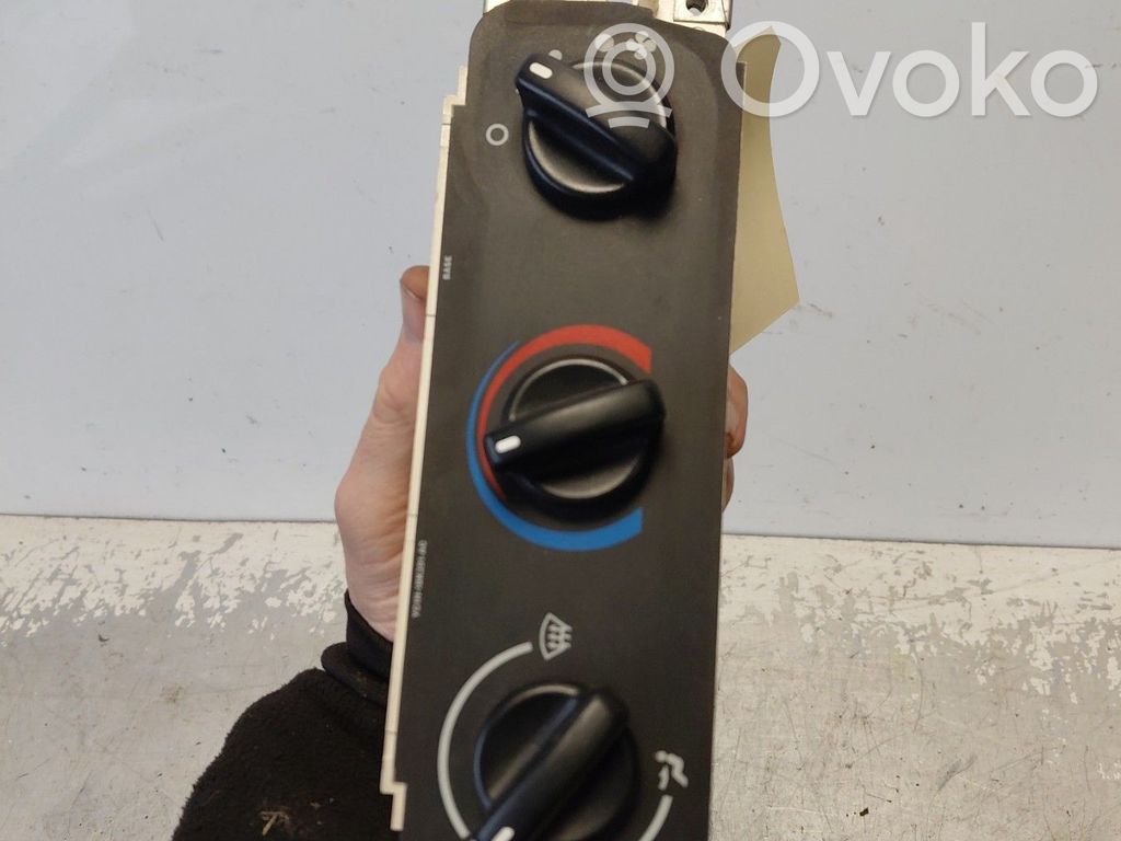 Climate control unit   4734260