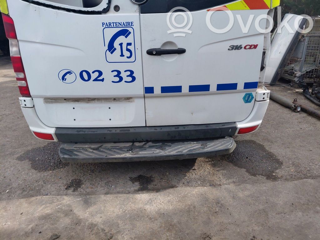 Mercedes-Benz Sprinter W906 Zderzak tylny 