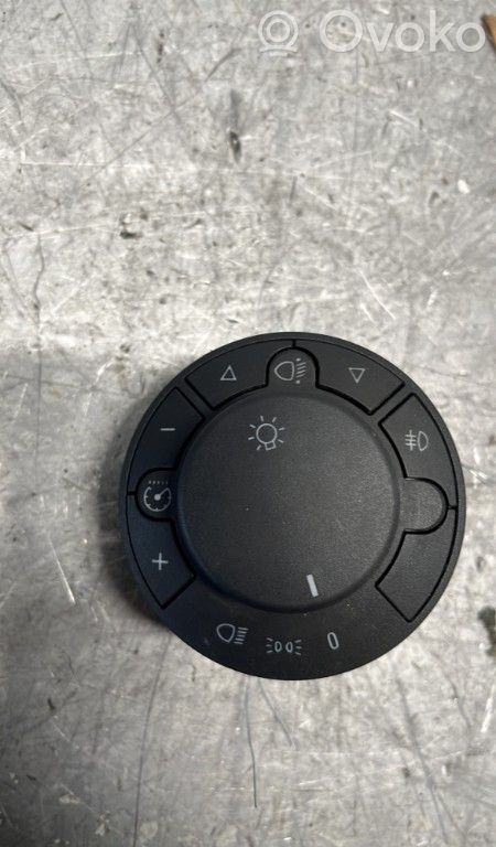 Light switch