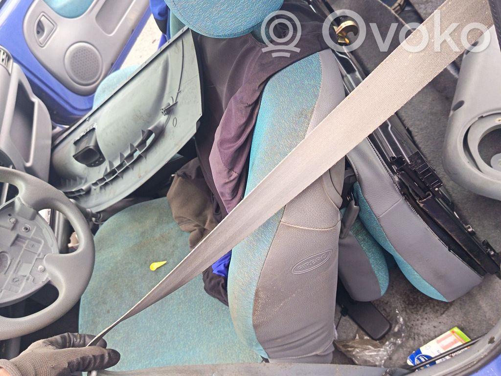 Renault Twingo I Cinturón delantero 