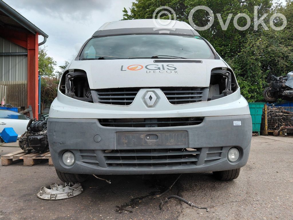 Renault Trafic II (X83) Front bumper 