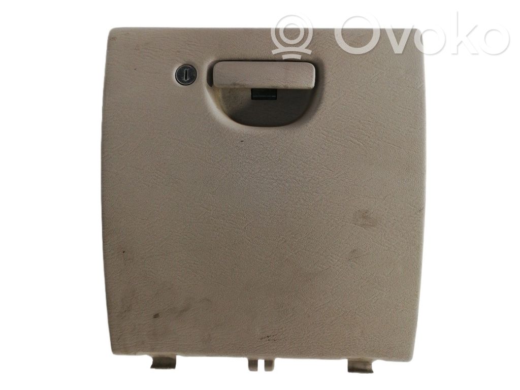 Glove box   0RB331FLAD