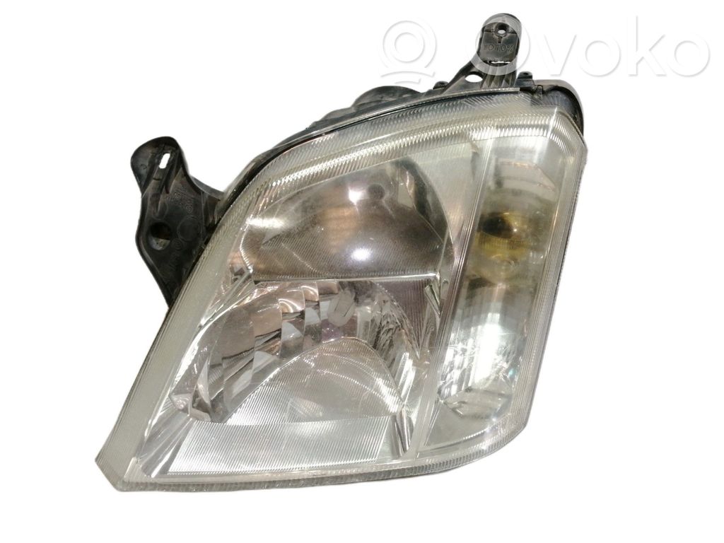 Phare frontale   93321052