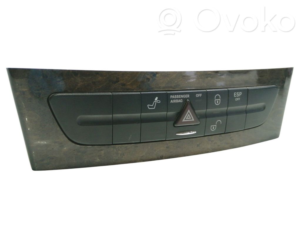 Multifunctional control switch/knob