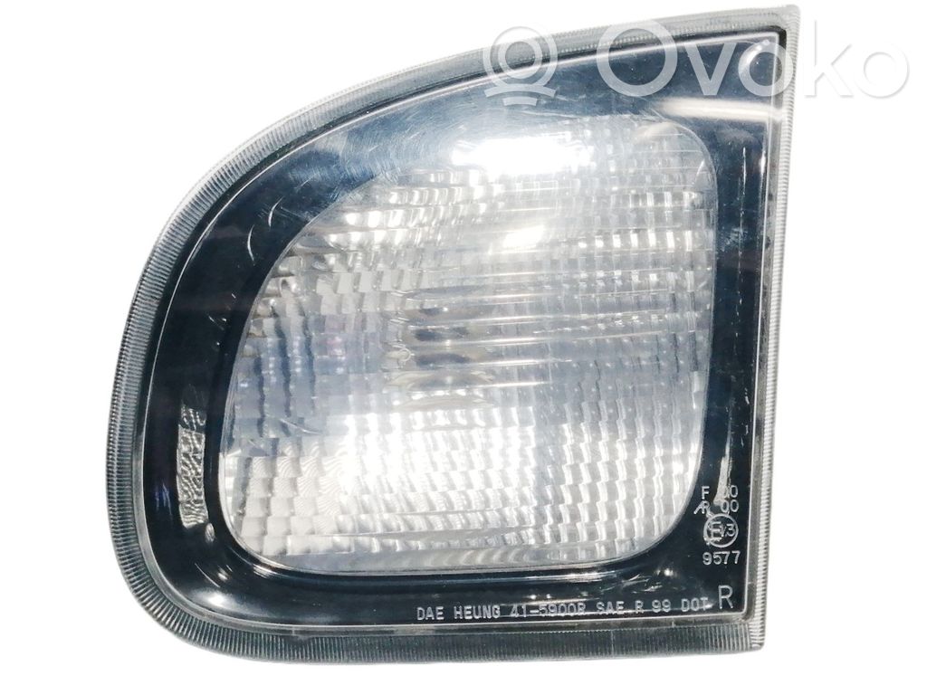 Tailgate rear/tail lights