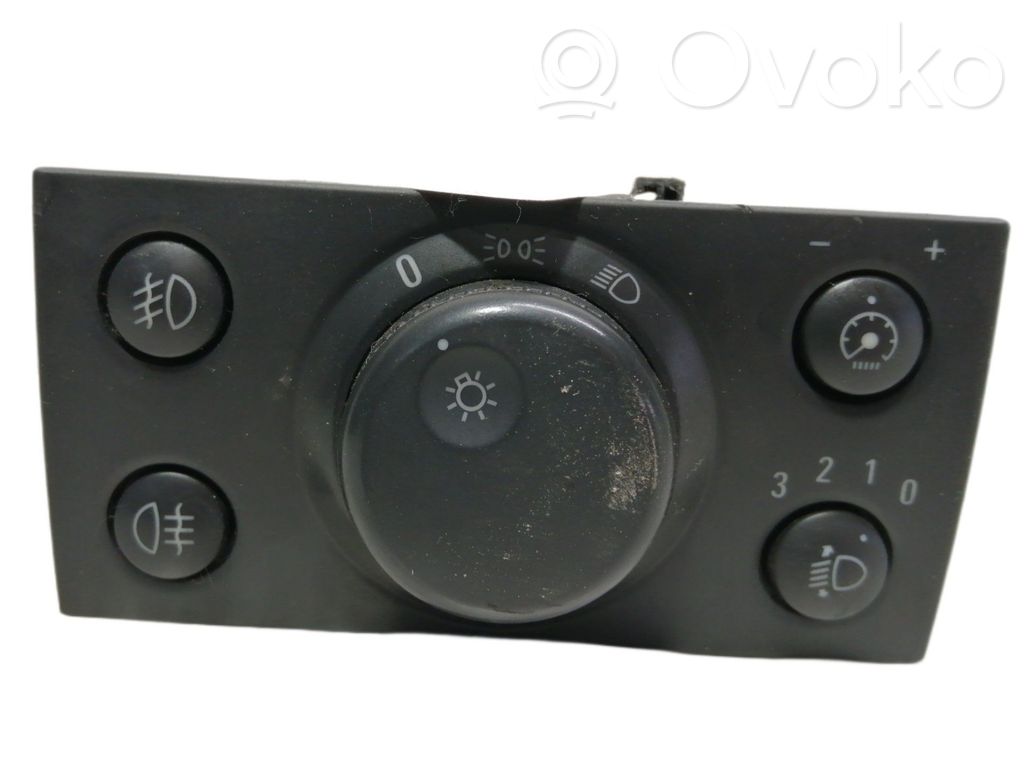 Interruptor de control del panel de luces   13230798,LK04060051
