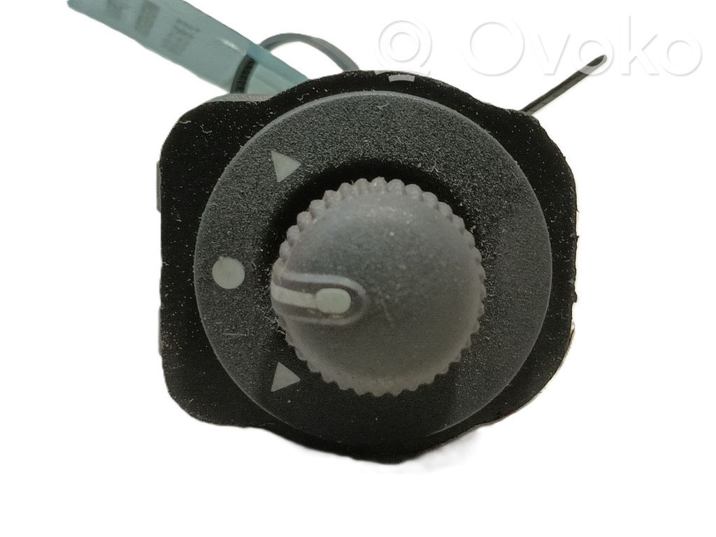 Wing mirror switch   1609062380,1674876980