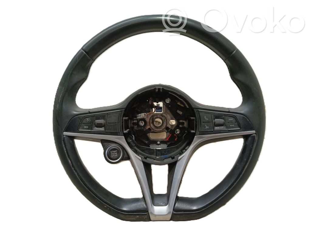 Ohjauspyörä   71779506,1049912X667