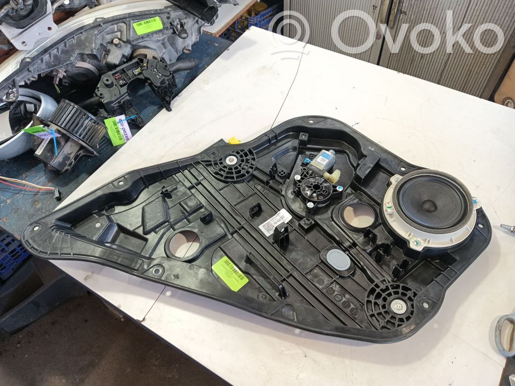 KIA Niro Meccanismo di sollevamento del finestrino posteriore senza motorino 