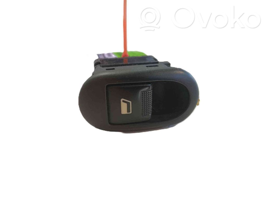 Interruptor del elevalunas eléctrico   96605364XT