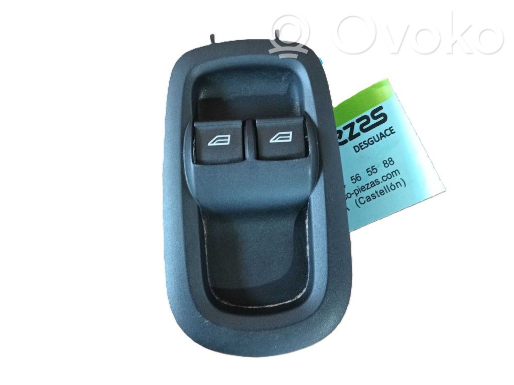 Ford Transit Courier II Przyciski szyb
