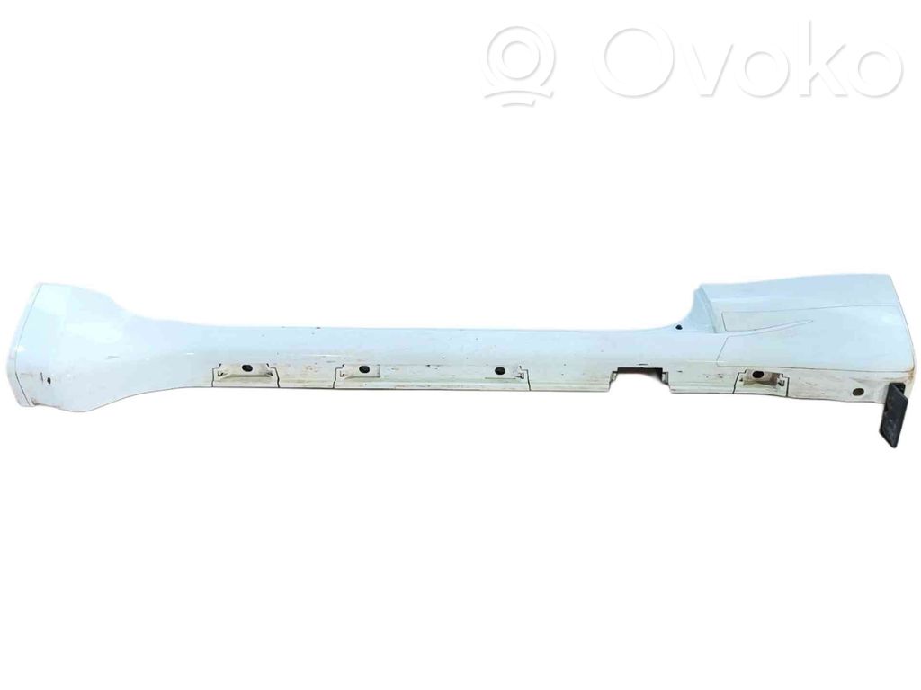 Toyota Land Cruiser (J200) Sottoporta 