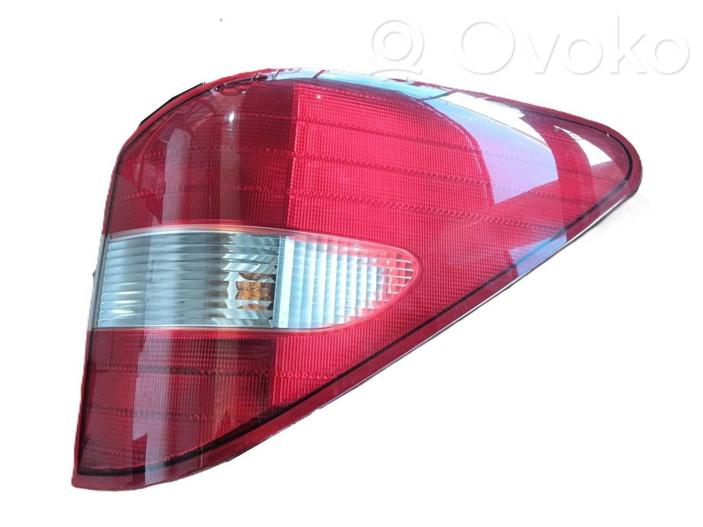 SsangYong Rodius Lampă spate în caroserie 