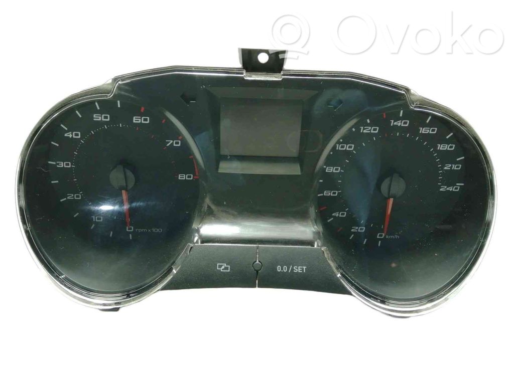 Seat Ibiza IV (6J,6P) Vitezometru (grup de instrumente) 
