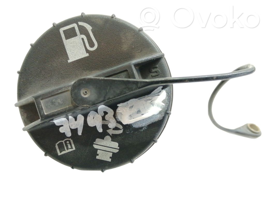 Volet de trappe réservoir de carburant