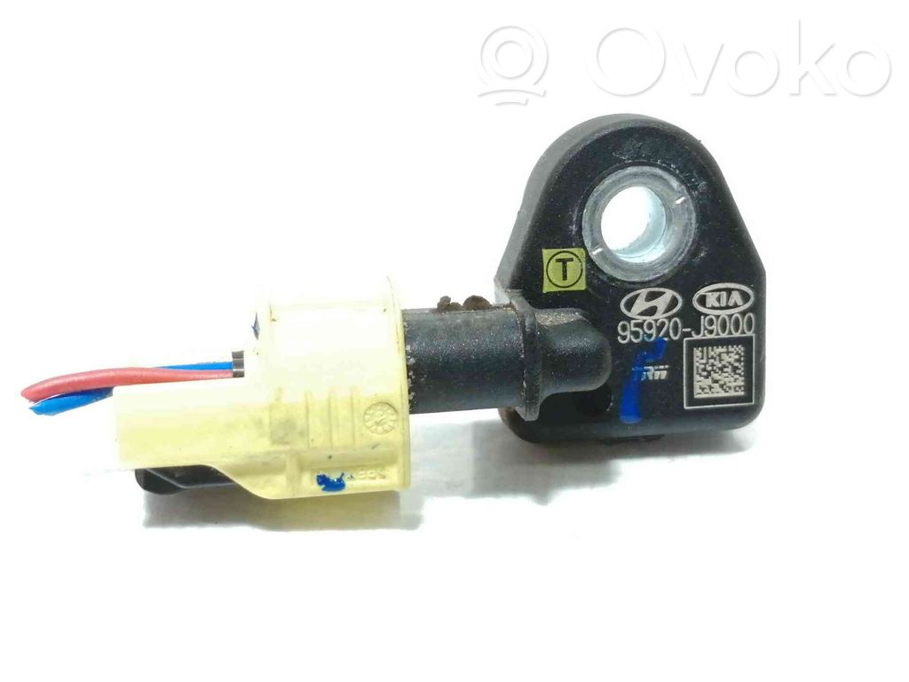 Sensor