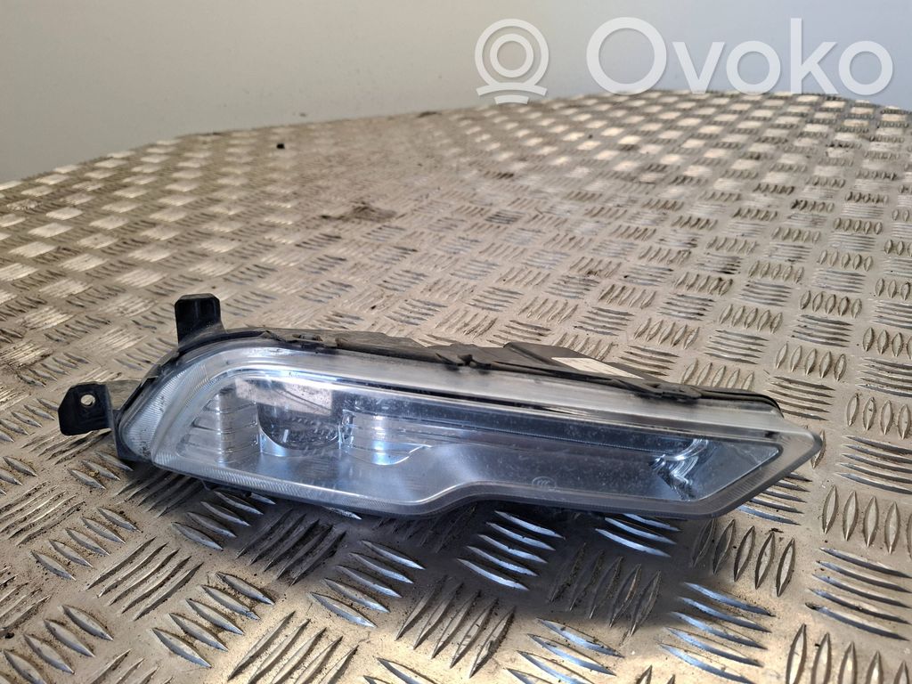 Miglas lukturis priekšā   HS7315A254CD,441942141,90140376