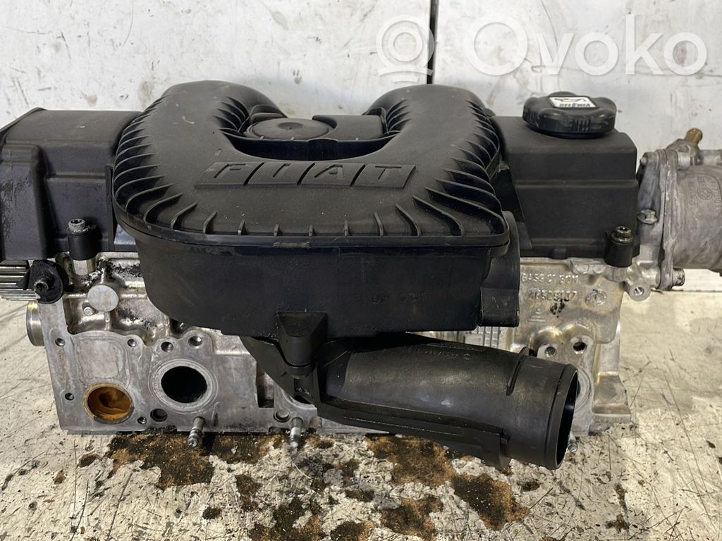 Fiat Punto (188) Engine head 