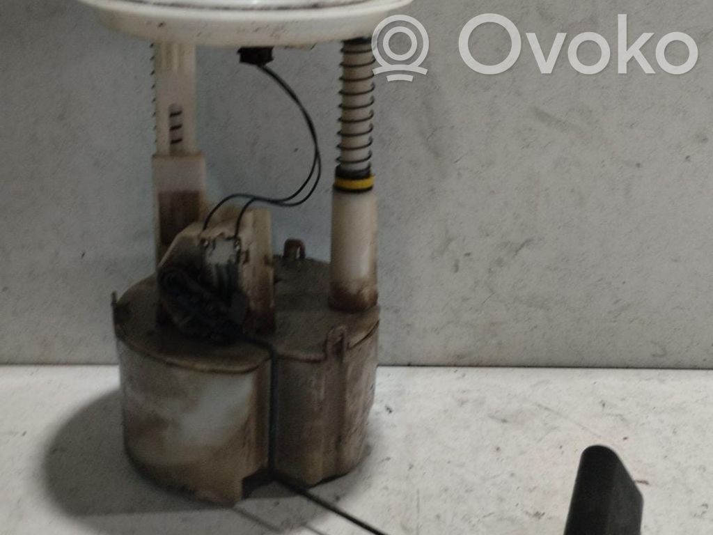Nissan Juke I F15 Pompe à carburant