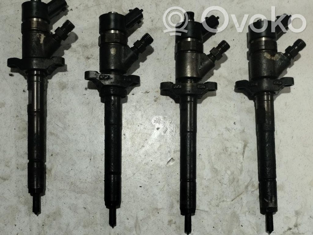 Inyector de combustible   0445110136,0445110136