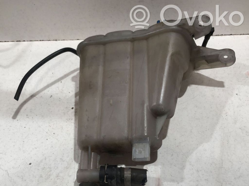 Audi A4 S4 B8 8K Vas expansiune/rezervor lichid de răcire 