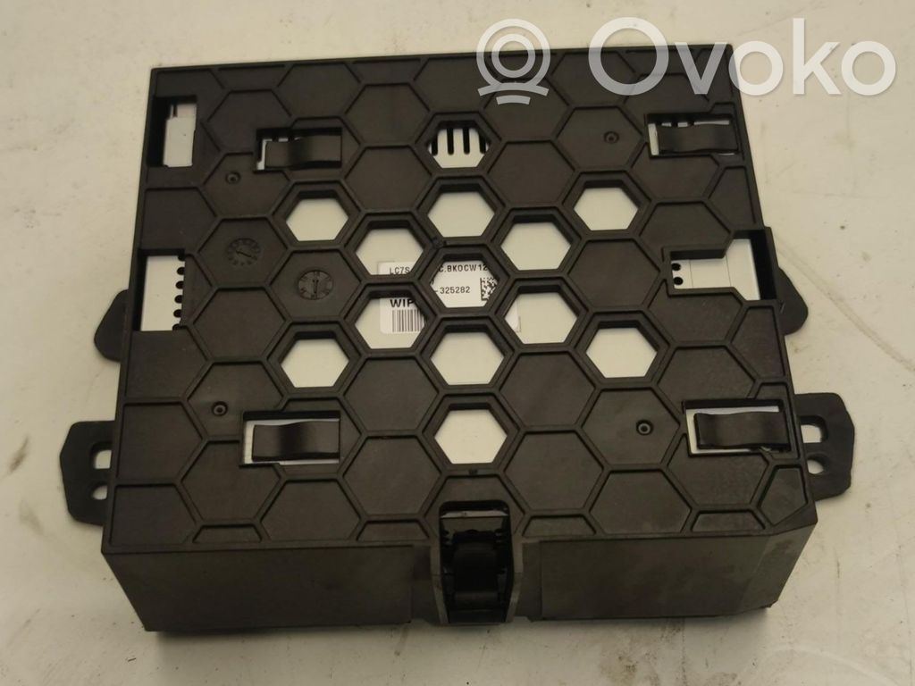 Opel Karl Radio / CD-Player / DVD-Player / Navigation 