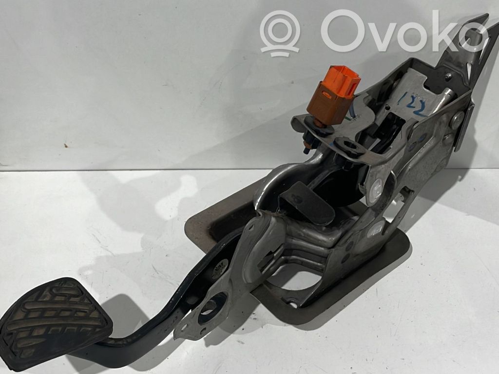 Nissan Note (E11) Pedală frână 