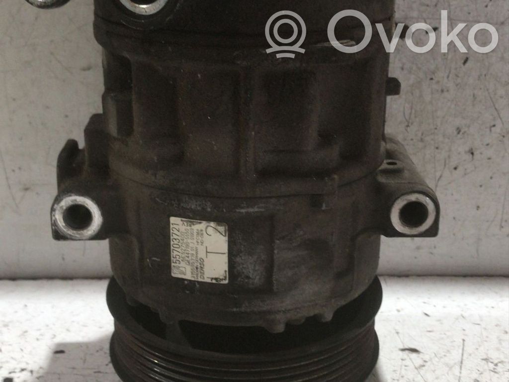 Opel Corsa D Compresor (pompă) aer condiționat (A/C) 