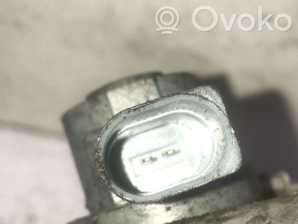 Audi A4 S4 B6 8E 8H Variklio pagalvė 